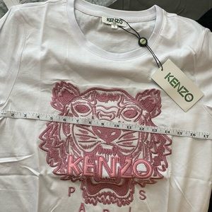 Kenzo Tshirt size Large (runs small)